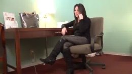 Angry sister gives revenge footjob
