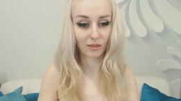 Busty Blonde Amateur Babe Cam Show