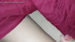 Jugando entre las sabanas con mi HERMANA