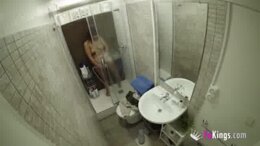 Brunette Arab teen enjoys a DOBLE VAGINAL she won't forget