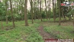 &Ouml;FFENTLICHE SWINGER - Alter nackter mann fickt junge teen im wald