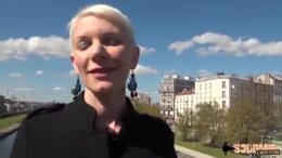 Mia se prend des bites par tous les trous en Gang bang