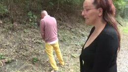 Signora Porca Italiana Chiavata Alla Fermata